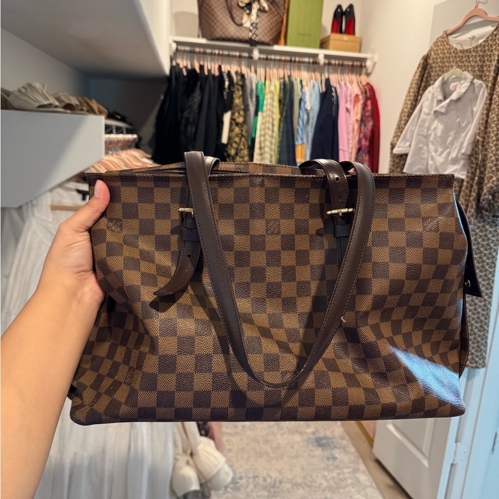 Louis Vuitton Chelsea Leather Handbag